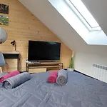 Trzy Kopce & Bike & Sauna Apartment *